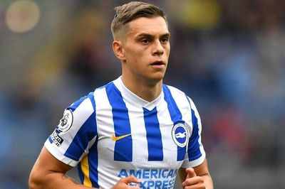 Arsenal giữ chân các trụ cột, theo đuổi Trossard