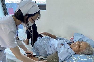 Ngăn ngừa tăng huyết áp ở người cao tuổi
