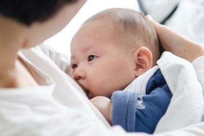 Triển khai hoạt động thúc đẩy việc nuôi con bằng sữa mẹ
