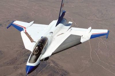 Mỹ sai lầm khi từ bỏ tiêm kích F-16XL?