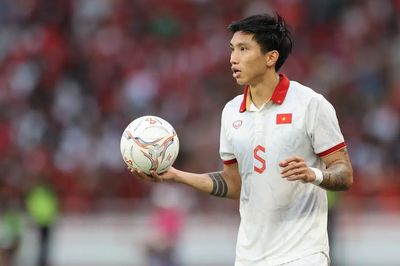 Báo Indonesia chê tuyển Việt Nam thô bạo, chỉ trích Đoàn Văn Hậu