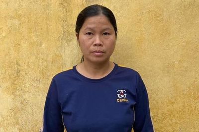Chủ cửa hàng tạp hóa sản xuất bột ngọt giả