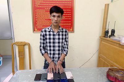 Bị bắt vì giả gái để trộm cắp tài sản
