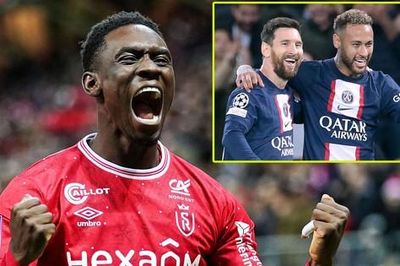 Messi, Neymar bị 'người thừa' của Arsenal bỏ xa về thành tích ghi bàn