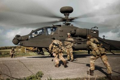 Trực thăng Mỹ có hệ thống chọc mù tên lửa MANPADS