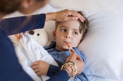 Những căn bệnh gây sốt và nổi mẩn đỏ ở trẻ em