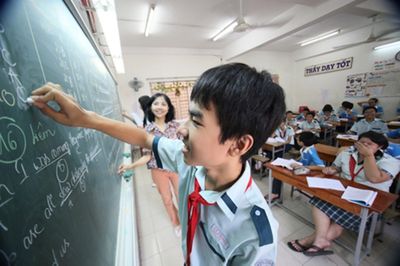 Giáo viên: 'Thà bỏ việc quyết không bỏ dạy thêm'
