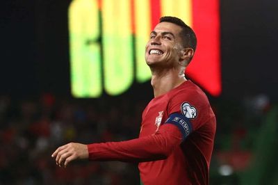 Số bàn Ronaldo ghi gấp đôi 'Rô béo' trong sự nghiệp