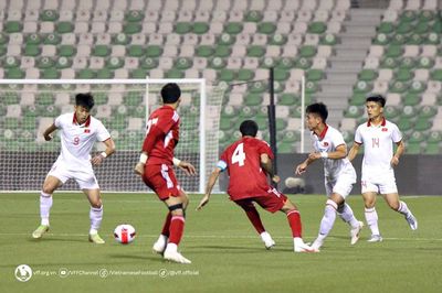 Đội trưởng U23 Việt Nam tiết lộ lý do thua đậm U23 UAE