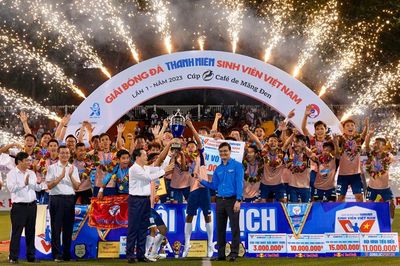 ĐH Huế vô địch siêu kịch tính