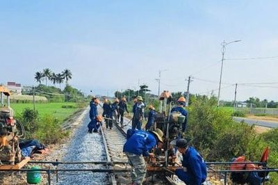 Thi công đồng loạt 3 dự án cải tạo, nâng cấp tuyến đường sắt quốc gia