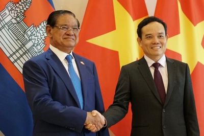 Xây dựng đường biên giới hòa bình, hữu nghị, ổn định