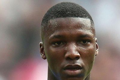 Bán Henderson và Fabinho, Liverpool quyết giành Caicedo bằng mọi giá