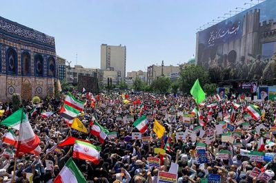 Người Iran xuống đường phản đối Israel