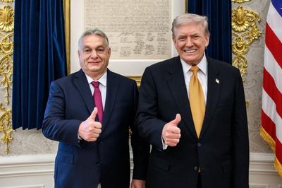 Mỹ miễn trừ Hungary khỏi lệnh trừng phạt dầu mỏ Nga