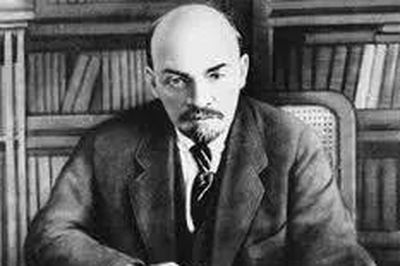 Tưởng nhớ lãnh tụ V.I. Lenin nhân kỷ niệm 156 năm Ngày sinh