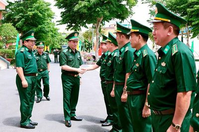 Bộ Tư lệnh Bộ đội Biên phòng kiểm tra công tác quản lý, bảo vệ biên giới tại An Giang