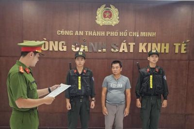TP.HCM: Khởi tố người đàn ông nuôi nhốt trái phép công lục quý hiếm