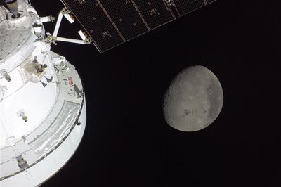 NASA giao Jeff Bezos mở đường cho căn cứ Mặt Trăng tương lai