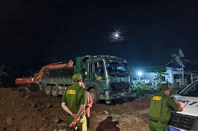 Kịp thời phát hiện, ngăn chặn các hành vi đổ thải trái phép