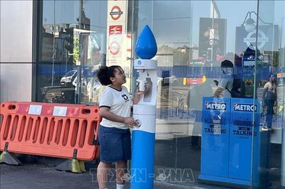 Nắng nóng kỷ lục khiến hàng nghìn hộ dân Anh mất nước