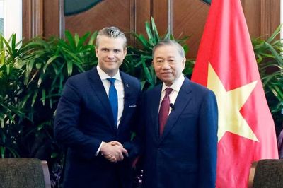 Tổng Bí thư, Chủ tịch nước Tô Lâm tiếp Bộ trưởng Quốc phòng các nước bên lề Đối thoại Shangri-La