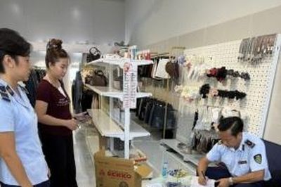 Đồng Nai: Phát hiện, tạm giữ hàng chục sản phẩm nghi giả mạo nhãn hiệu nổi tiếng