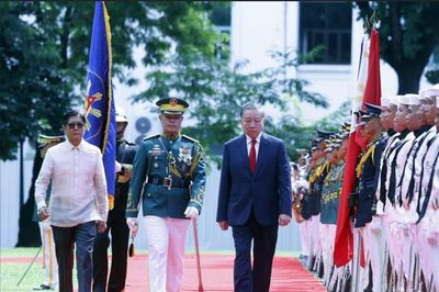 Philippines bắn 21 loạt đại bác chào mừng chuyến thăm của Tổng Bí thư, Chủ tịch nước Tô Lâm