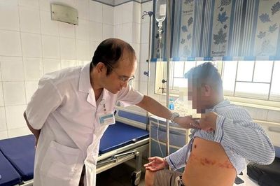 Chủ quan với zona thần kinh, người đàn ông 43 tuổi nhập viện vì tổn thương da lan rộng