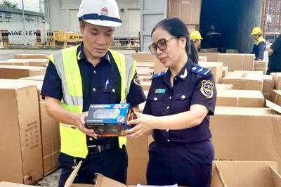 Hải quan triệt phá 4 vụ, thu giữ gần 5.000 sản phẩm nghi vi phạm sở hữu trí tuệ