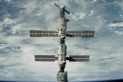 Rò rỉ khí trên ISS buộc phi hành gia trú ẩn khẩn cấp