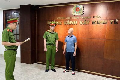 Khởi tố đối tượng sản xuất, bán hàng giả quy mô lớn