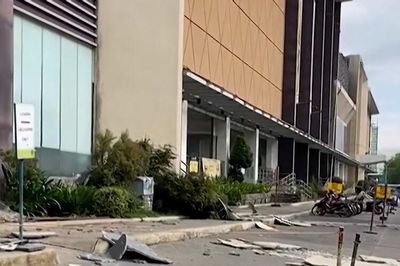 Cảnh báo sóng thần sau động đất tại Philippines