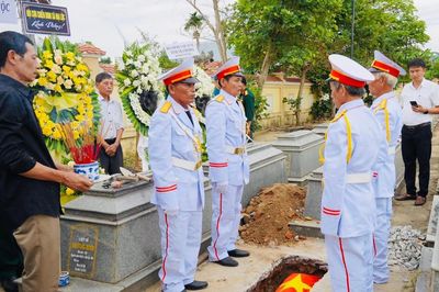Đại Lộc đón nhận, an táng hài cốt Liệt sĩ Đỗ Quốc Hồng
