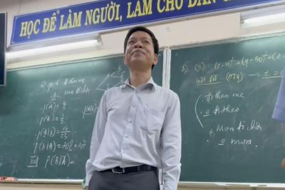 Câu nói của thầy giáo trong buổi học cuối khiến học sinh nghẹn ngào trước kỳ thi