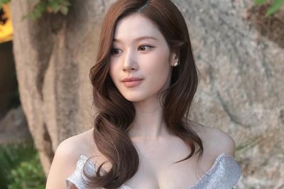 Vẻ gợi cảm của mỹ nhân Nhật hoạt động ở Hàn Quốc