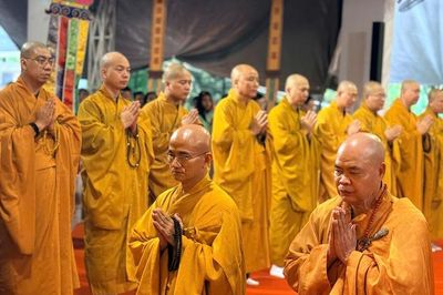 Lễ cầu siêu liệt sĩ tại công viên Lê Thị Riêng, TPHCM chiều 13-6