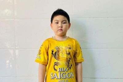 Mong những tấm lòng giúp đỡ cháu bé bị ung thư máu