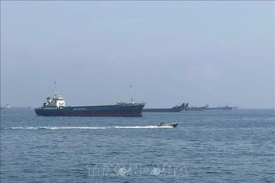 Ngành vận tải biển vẫn dè dặt với eo biển Hormuz