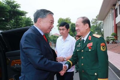 Khai mạc trọng thể Đại hội đại biểu toàn quốc Hội Cựu chiến binh Việt Nam lần 8
