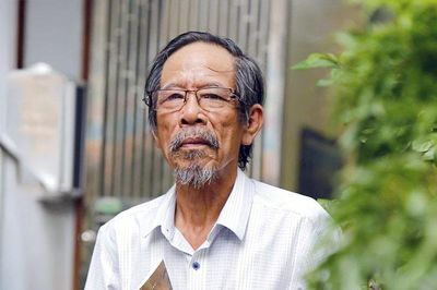 Nhà thơ Cao Xuân Thái - Người gom nhặt nắng cho miền đá xám