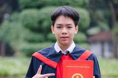 Tự hào ngôi trường 30 năm tuổi có 142 học sinh đỗ lớp 10 chuyên