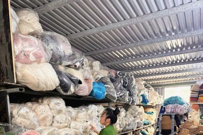 Phát hiện hàng hóa nghi là hàng nhái