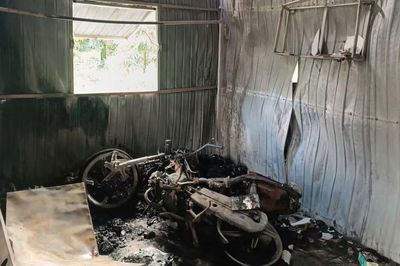 Sét đánh thiêu rụi nhà ở Đồng Tháp, thiệt hại 300 triệu đồng