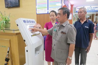 Chuyển đổi số để phục vụ người bệnh tốt hơn