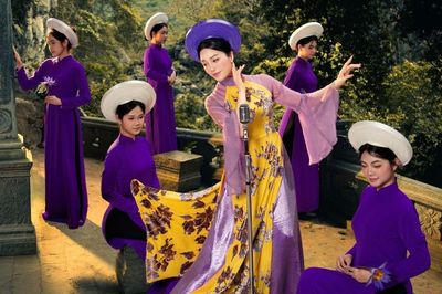 Sao Mai Huyền Trang tái hiện vẻ đẹp Trà Cổ trong MV mới