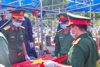 Để các anh được gọi tên !