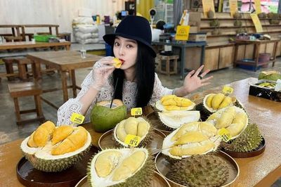 Khách Trung Quốc đổ sang Malaysia đông chưa từng thấy