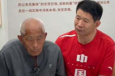 Lên tàu hỏa chơi rồi ngủ quên, cậu bé thất lạc gia đình suốt 35 năm