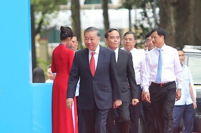 TP. Hồ Chí Minh: 50 năm vinh dự mang tên Bác - Hành trình phát triển và khát vọng tương lai
